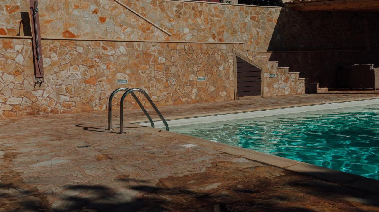 Pool And Sea View Apartments Agia Marina  Buitenkant foto
